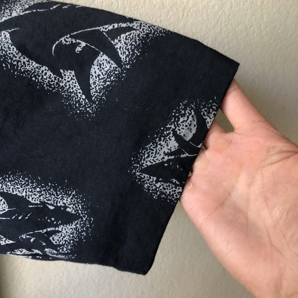 Vintage 90s Maui and Sons Surf Surfing Shark All Over Print T-Shirt Mens Size XL - Picture 2 of 4